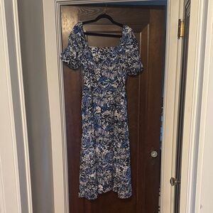Lilly Pulitzer Blue and White Floral Square-Neck Midi Dress - Hello Spring!! 💐